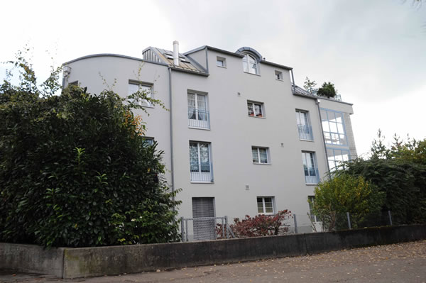 Fassade nach der Algenbekämpfung
