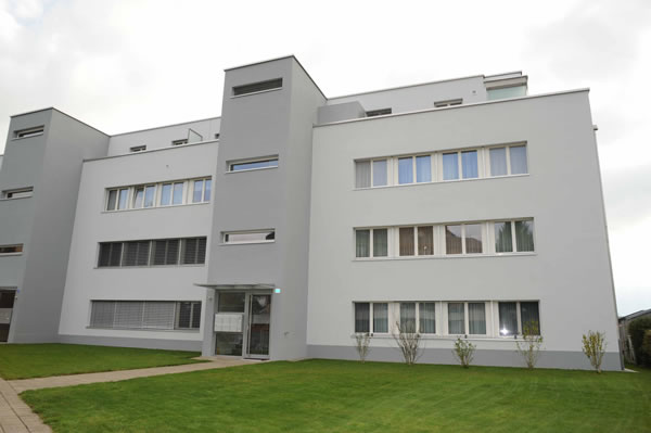 Fassade nach der Algenbekämpfung